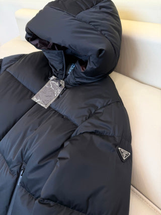 Women's 90% White Goose Down Short Puffer Jacket