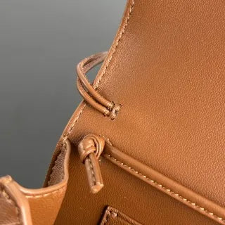 Women's BV Andiamo Leather 7.5 in Crossbody Bag 836940