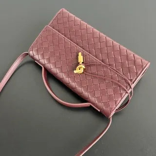 Women's BV Andiamo Leather 9.4 in Crossbody Bag 578001020
