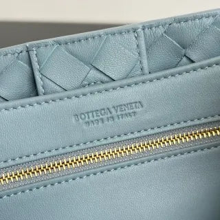 Women's BV Andiamo Leather 9.8 in Handbag 743568