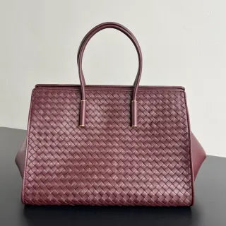 Women's BV Barbara Lambskin 14.6 in Tote Bag 868327