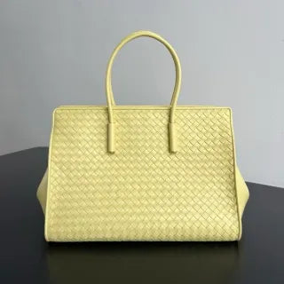 Women's BV Barbare Lambskin 14.6 in Tote Bag 868327