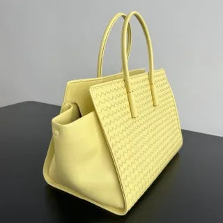 Women's BV Barbare Lambskin 14.6 in Tote Bag 868327