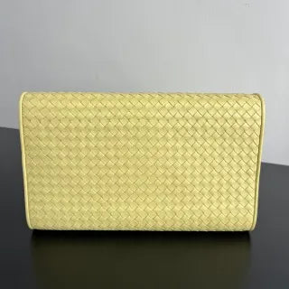 Women's BV Barbare Lambskin 14.6 in Tote Bag 868327