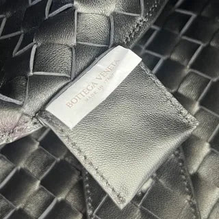 Women's BV Campana Leather 15.4 in Handbag 844250