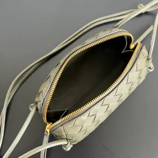 Women's BV Concert Leather 7.3 in Pouch 794258