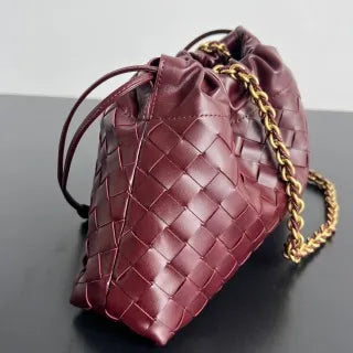 Women's BV Dustbag Leather 13.0 in Shoulder Bag 839394