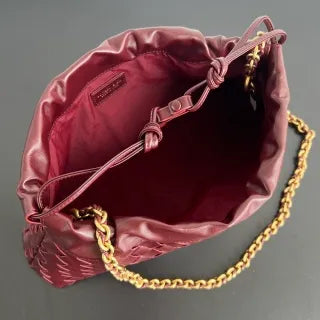 Women's BV Dustbag Leather 13.0 in Shoulder Bag 839394