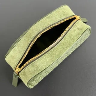 Women's BV Leather 7.9 in Toiletry Bag 876510