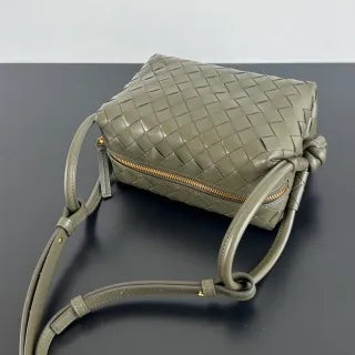 Women's BV Loop 7.5 in Crossbody Bag 796615