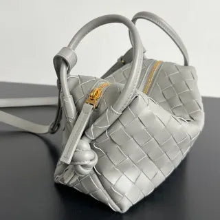 Women's BV Loop Leather 7.5 in Shoulder Bag 796615