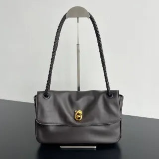 Women's BV Madison Leather 10.6 in Shoulder Bag 836296