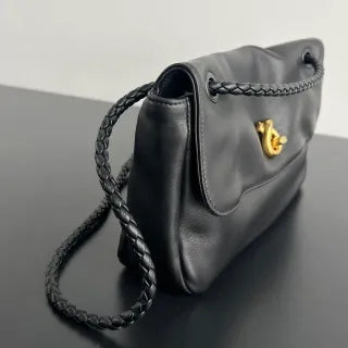 Women's BV Madison Leather 10.6 in Shoulder Bag 836296