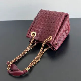 Women's BV Parachute Lambskin 8.3 in Shoulder Bag 817175