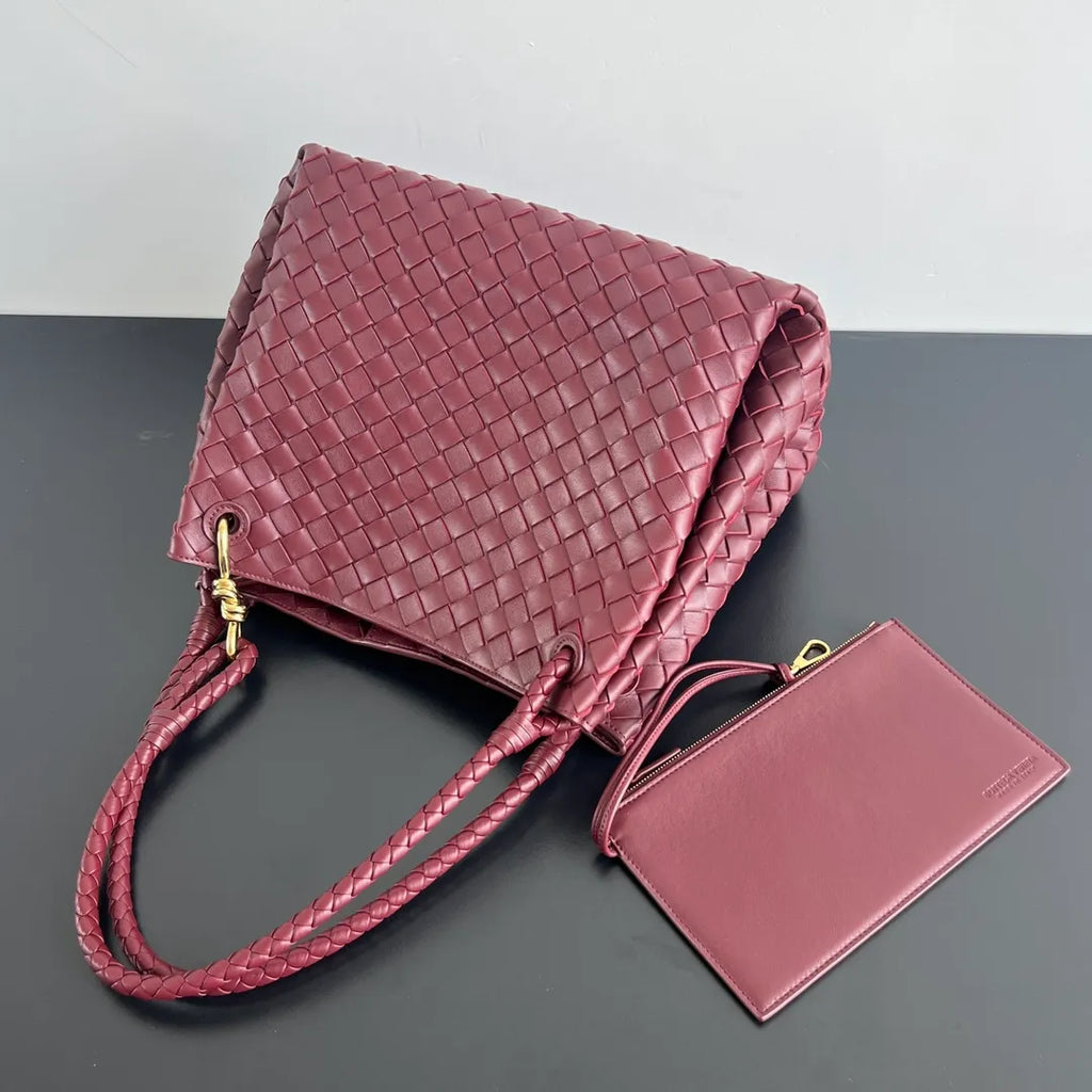 Women's BV Parachute Leather 11.8 in Shoulder Bag 796571