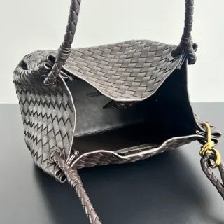 Women's BV Parachute Leather 11.8 in Shoulder Bag 796571