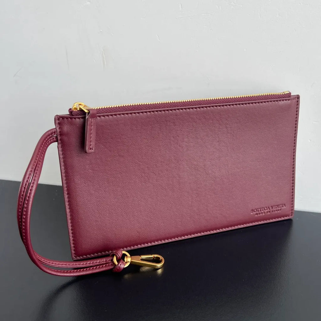 Women's BV Parachute Leather 11.8 in Shoulder Bag 796571