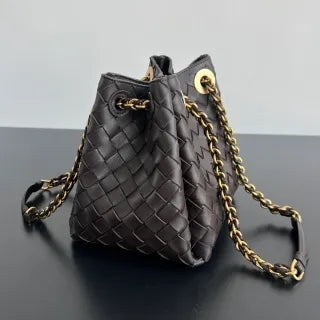 Women's BV Parachute Leather 8.3 in Shoulder Bag 817175