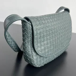 Women's BV Veneto Leather 10.2 in Crossbody Bag 843836