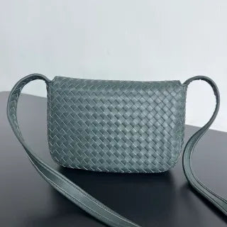 Women's BV Veneto Leather 10.2 in Crossbody Bag 843836
