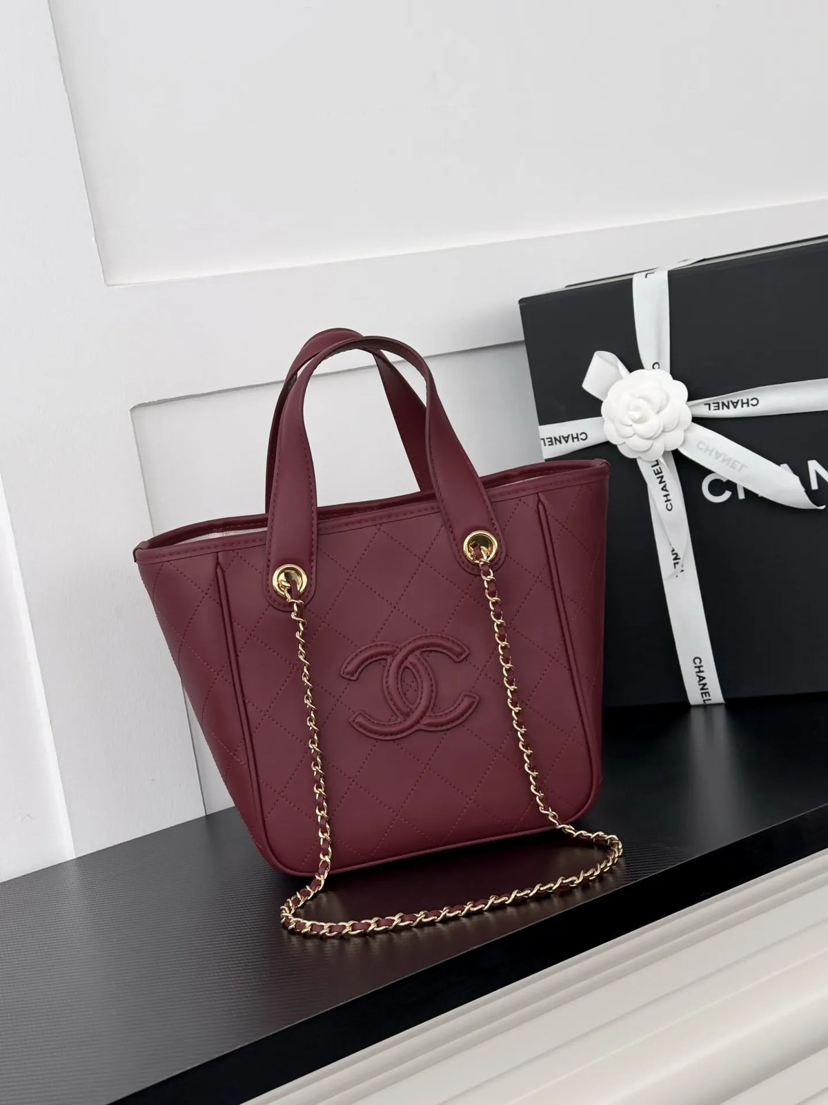 Women's Calfskin Leather Shopping Tote Bag AS6199 26B