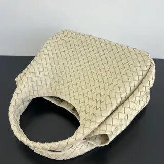 Women's Campana Leather 15.4 in Tote Bag 844250
