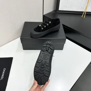 Women's Leather Low Top Sneakers 24020500270