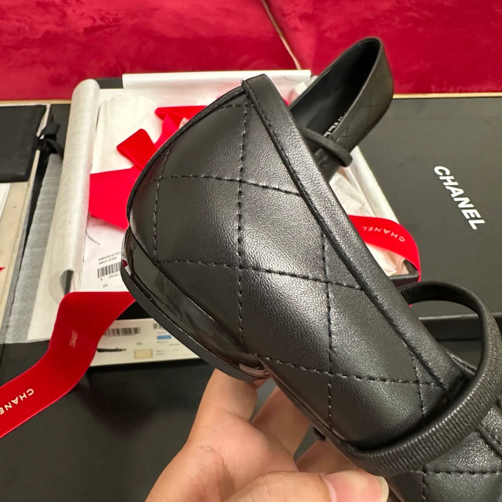 Women's Leather Shoes Black White Logo 349385