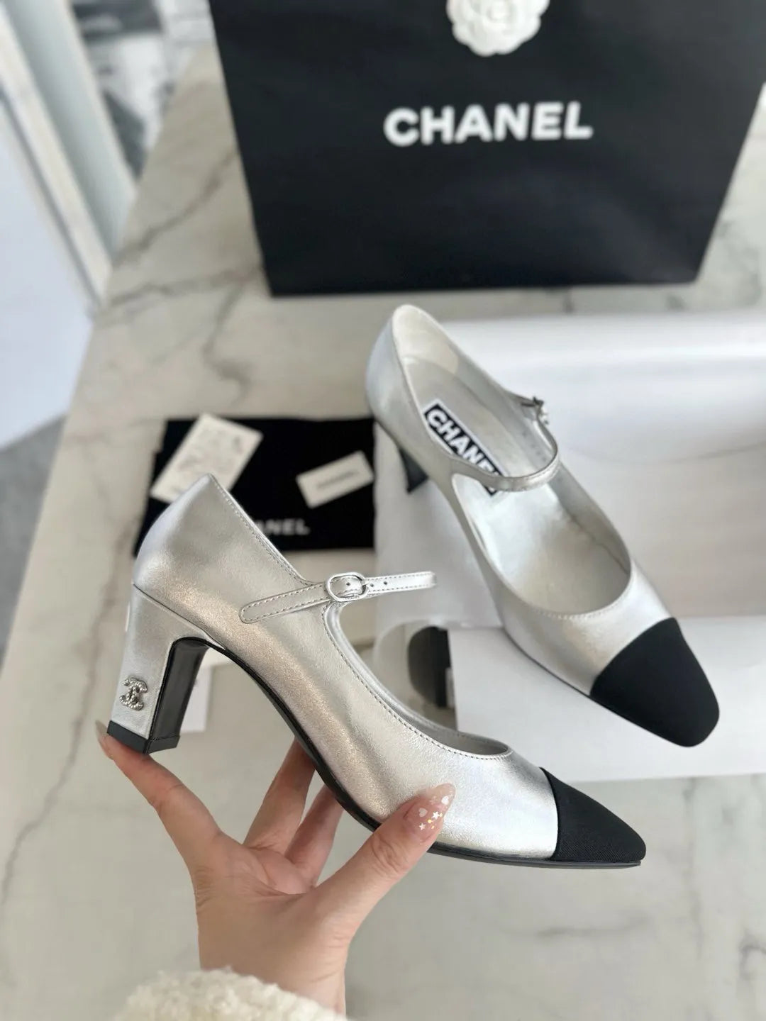 Women's Mary Jane Retro Silver High Heels 543476