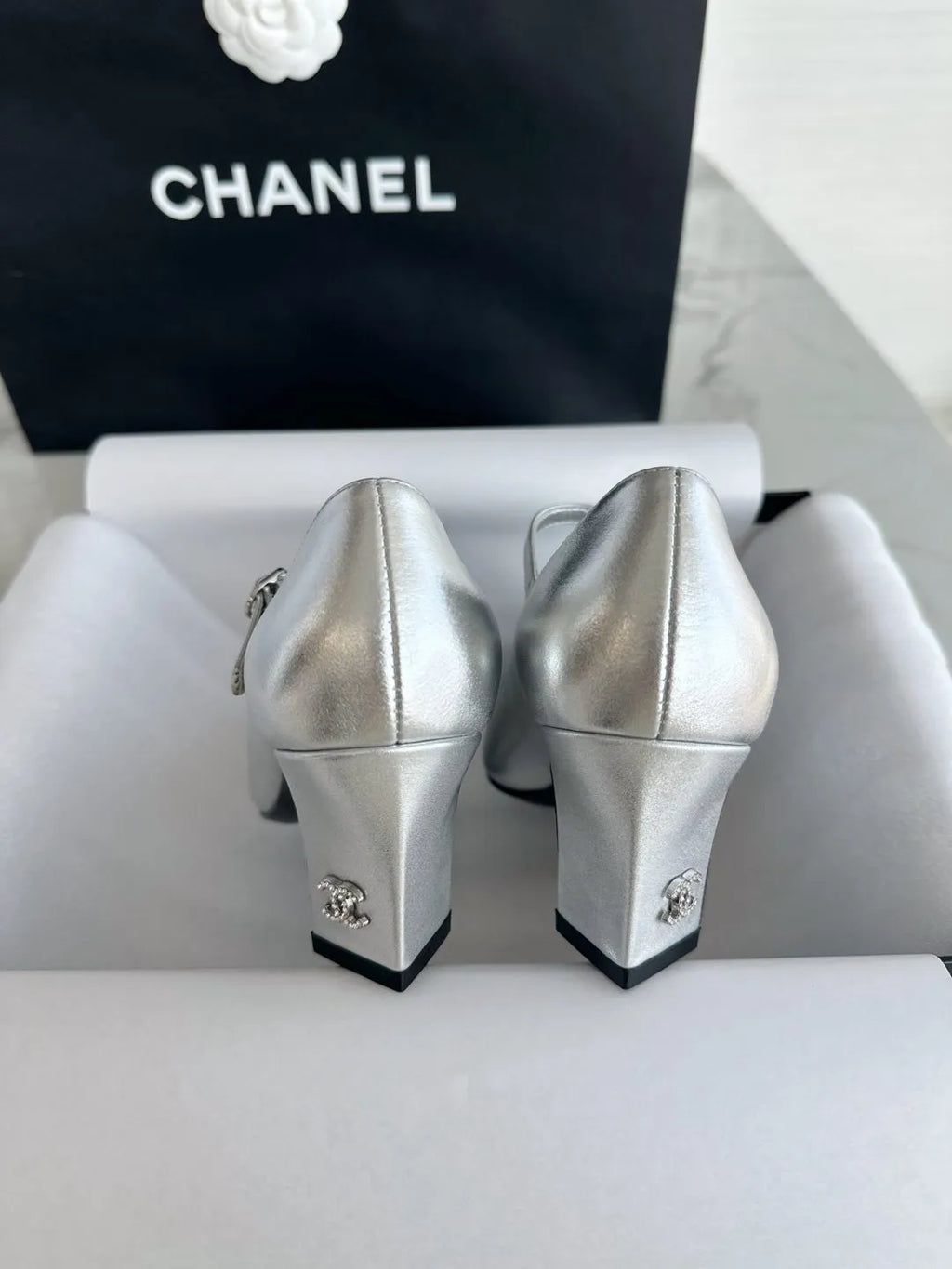 Women's Mary Jane Retro Silver High Heels 543476