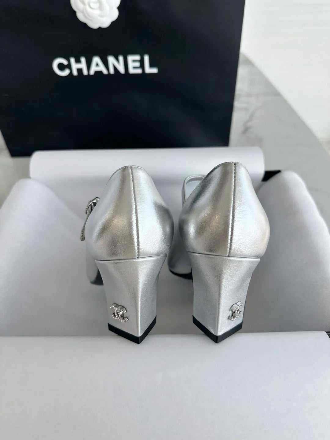 Women's Mary Jane Retro Silver High Heels 543476