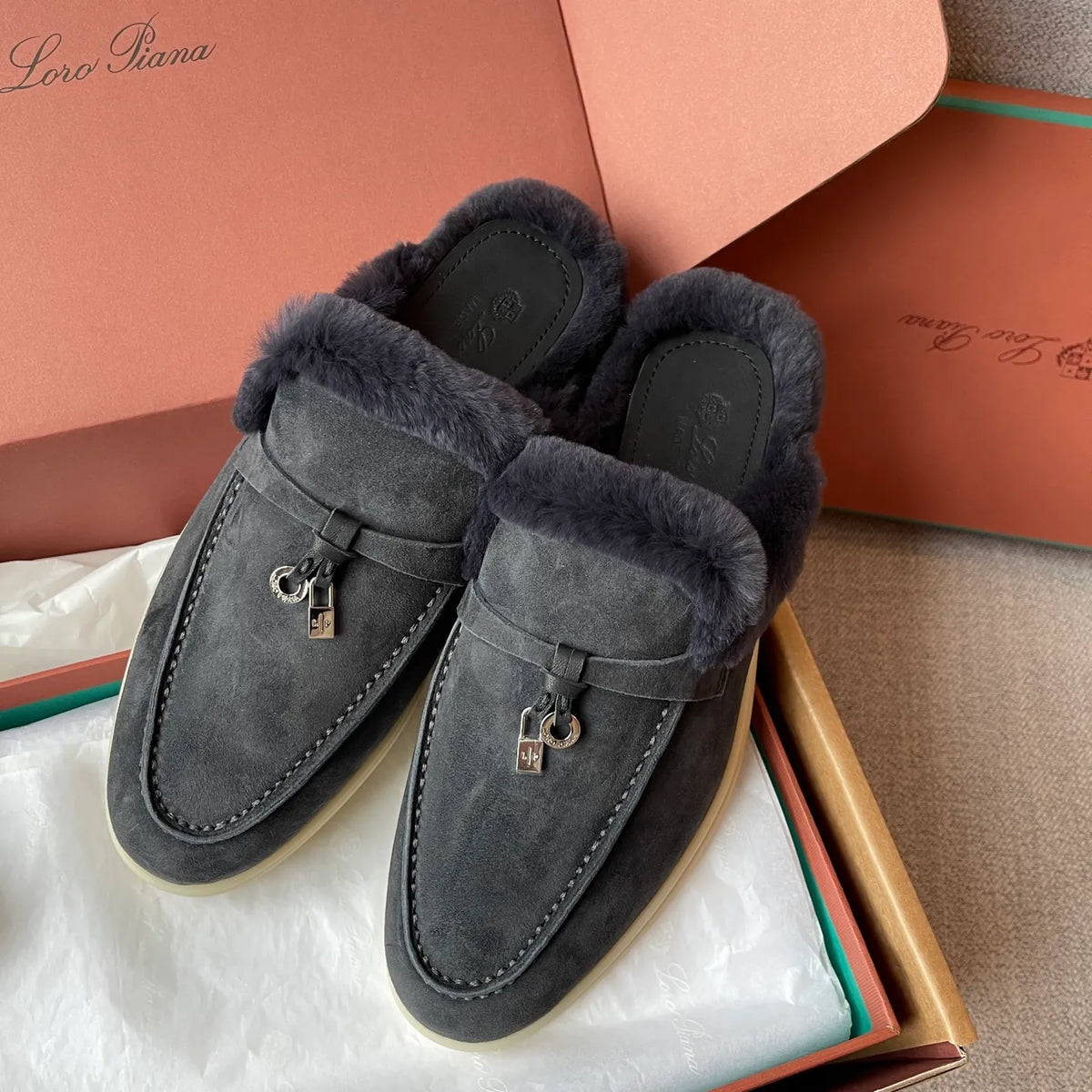 Women's Suede Beaver Fur Slippers 281087
