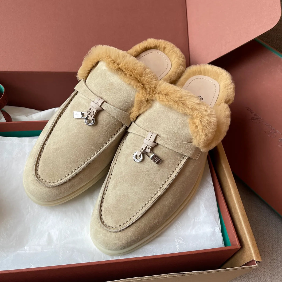 Women's Suede Beaver Fur Slippers 281095