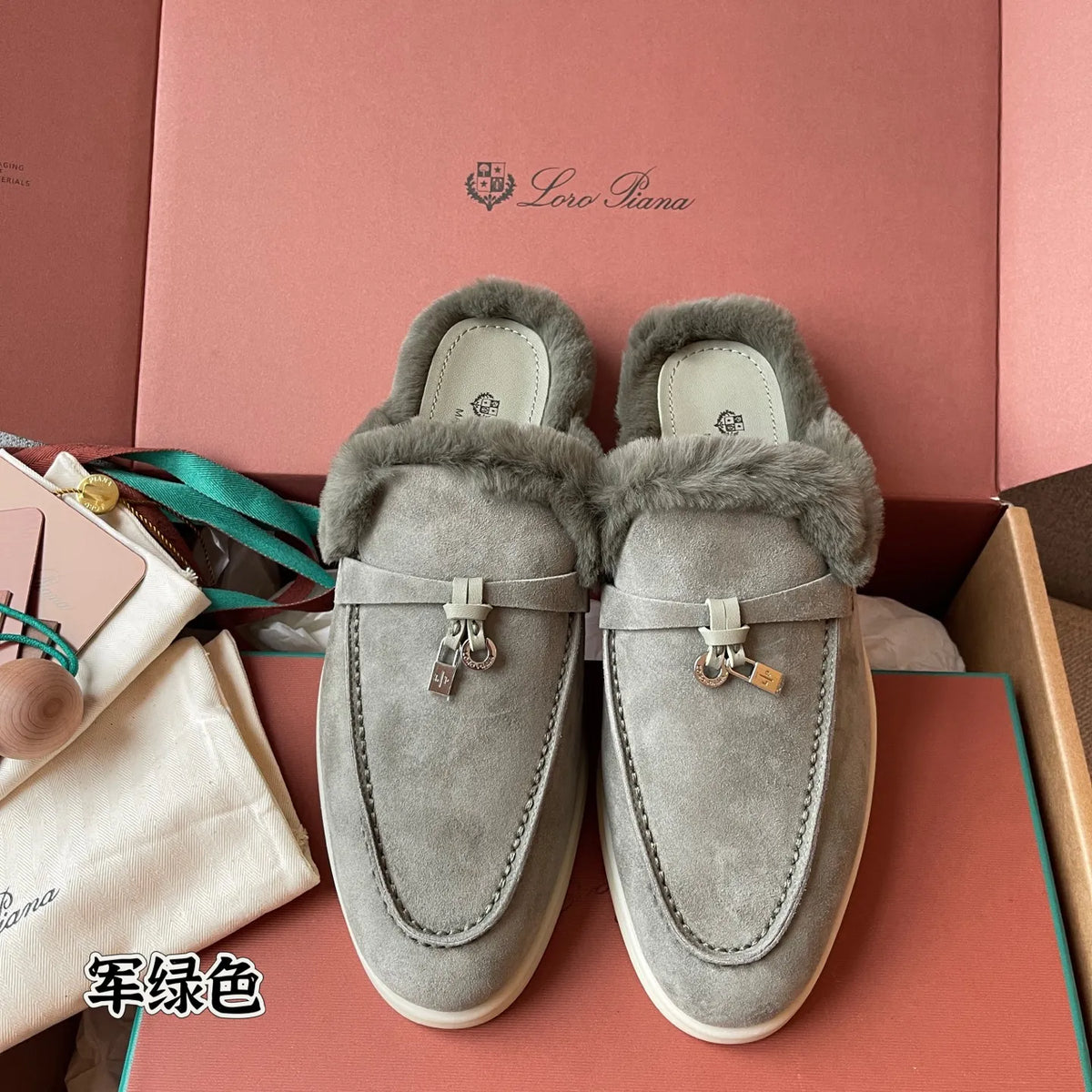 Women's Suede Beaver Fur Slippers 281099
