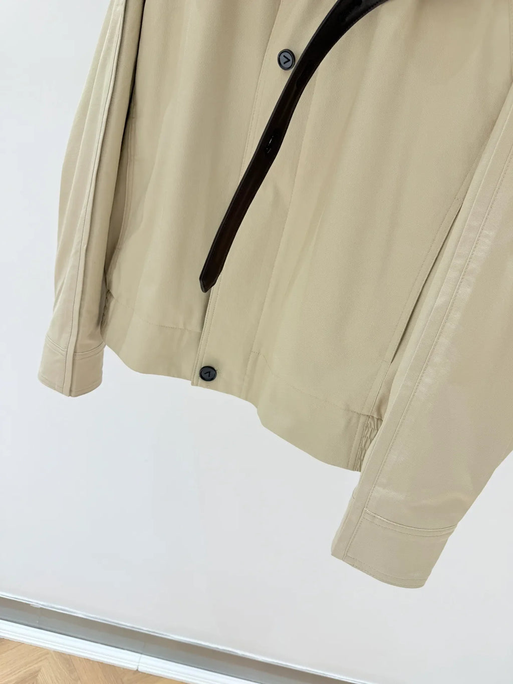 Women's V Jacket